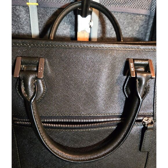 MCM Laptop Cross Grain Leather Case in Excellent Condition - Picture 7 of 9